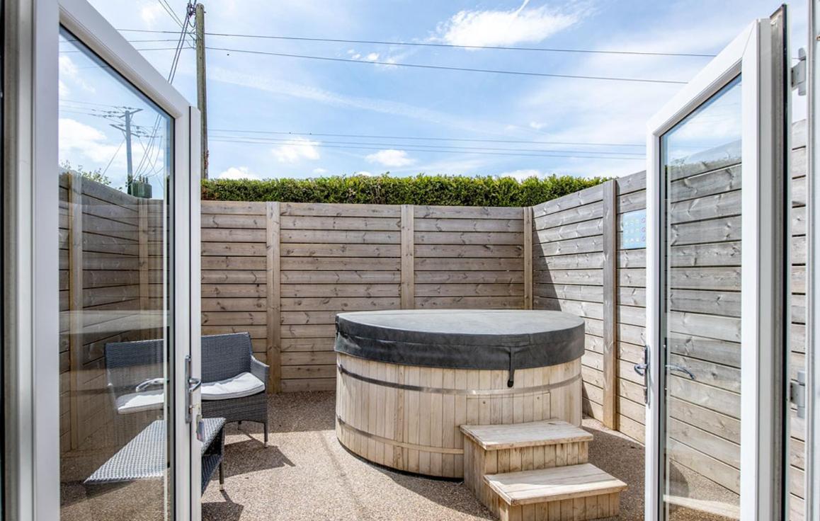 Mersea Island By Away Resorts Colchester Exterior photo
