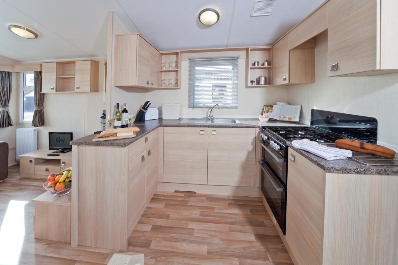 Mersea Island By Away Resorts Colchester Exterior photo